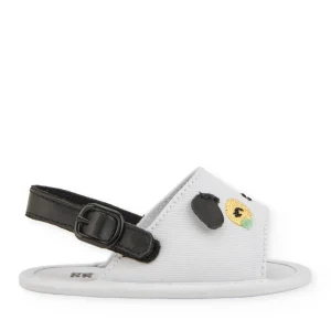 Sandalias de recién nacido de plana y detalles frontales