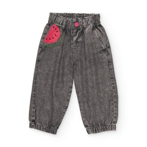 Pantalones de niña de plana y denim efecto lavado