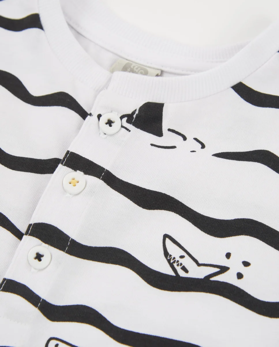 Camiseta de niño de punto y estampado de tiburones - Imagen 4
