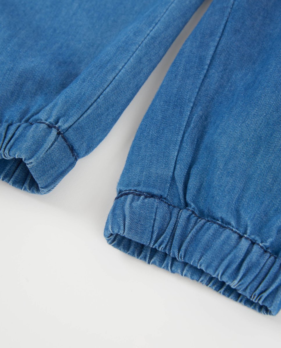 Pantalones de niño de plana con denim ligero - Imagen 5