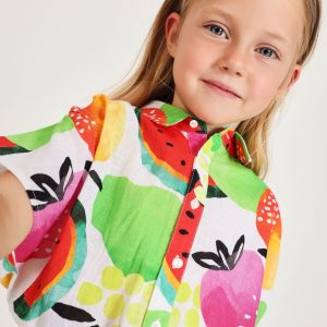 Camisa de niña de plana con diseño corto