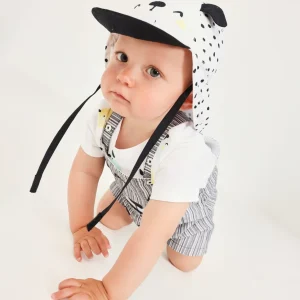 Gorro de recién nacido de plana con visera