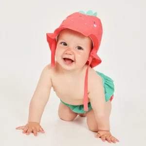 Conjunto de baño para recién nacida con gorrito protector UPF 50+