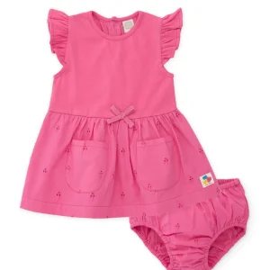 Vestido de recién nacido de plana con delicados bordados