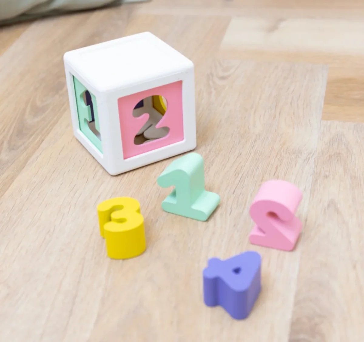 Kuby – Cubo de clasificación con placas intercambiable - Imagen 3