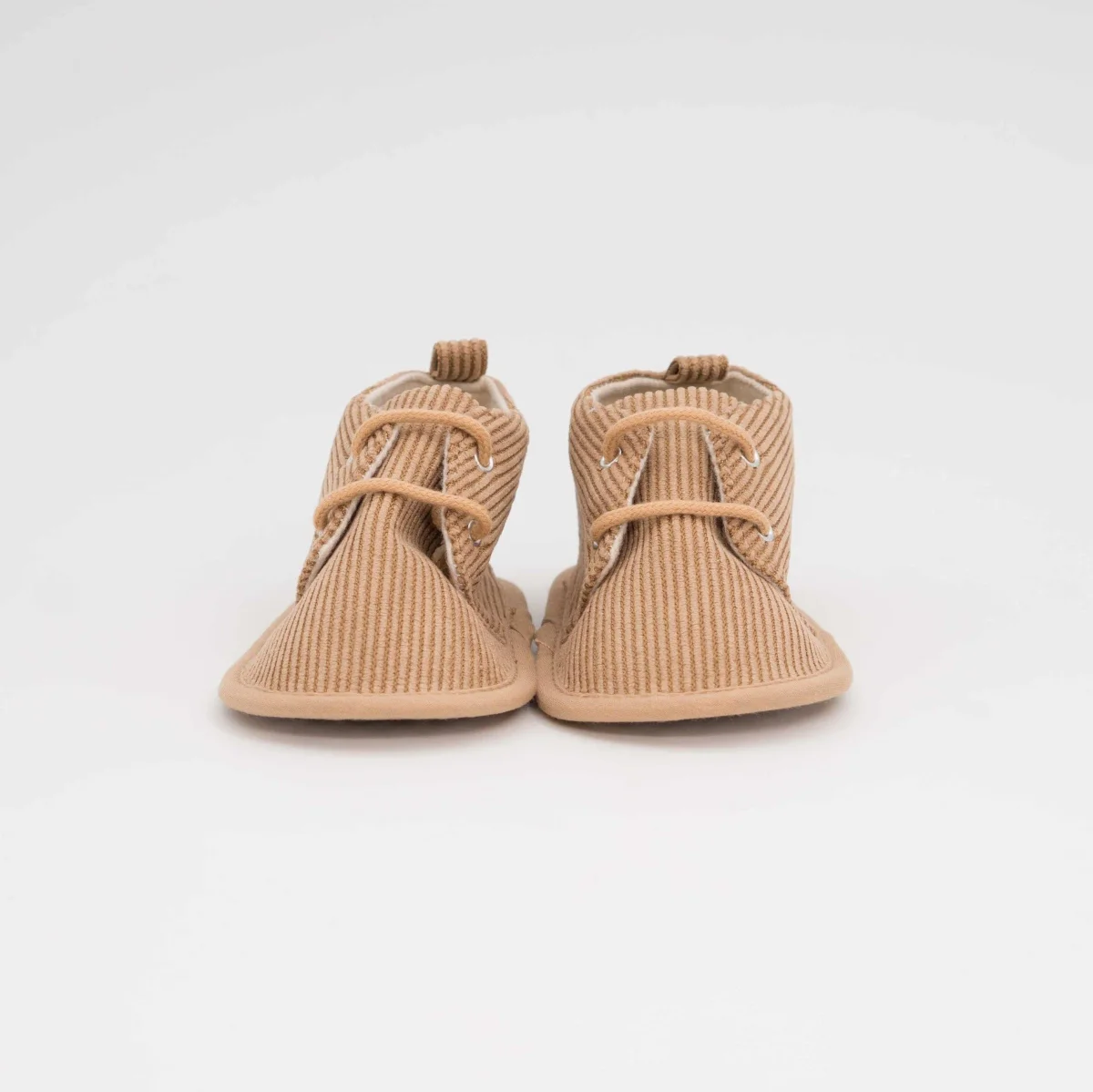 Zapatos de pana de bebé marrón claro