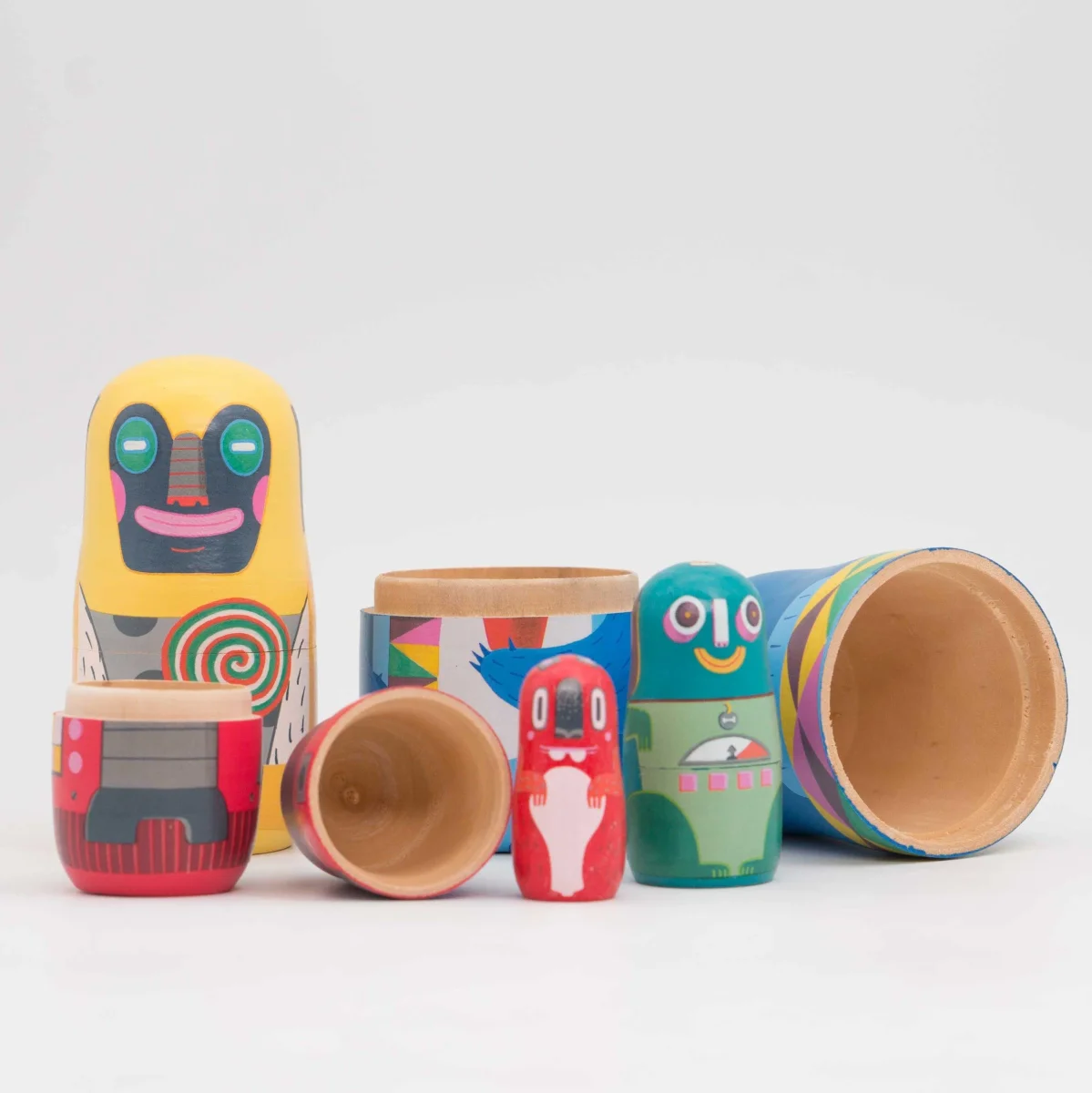 Juguete educativo Matryoshka de madera - Imagen 3