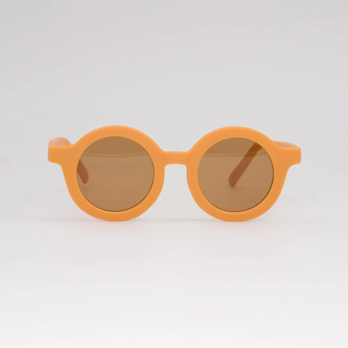 Gafas de sol para niños color mostaza