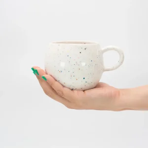 Taza hecha a mano - Party Ball Mug blanco - Egg Back Home (Portugal)