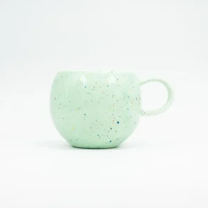 Taza hecha a mano - Party Ball Mug Verde menta - Egg Back Home (Portugal)