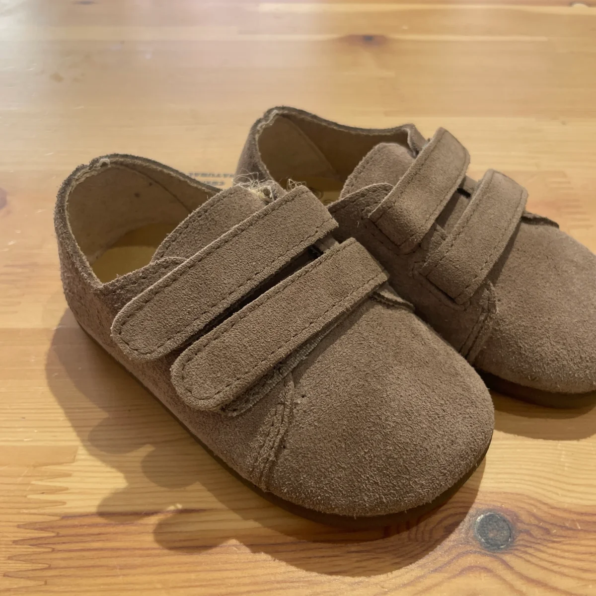 Batilas Zapato velcro taupe - Imagen 3