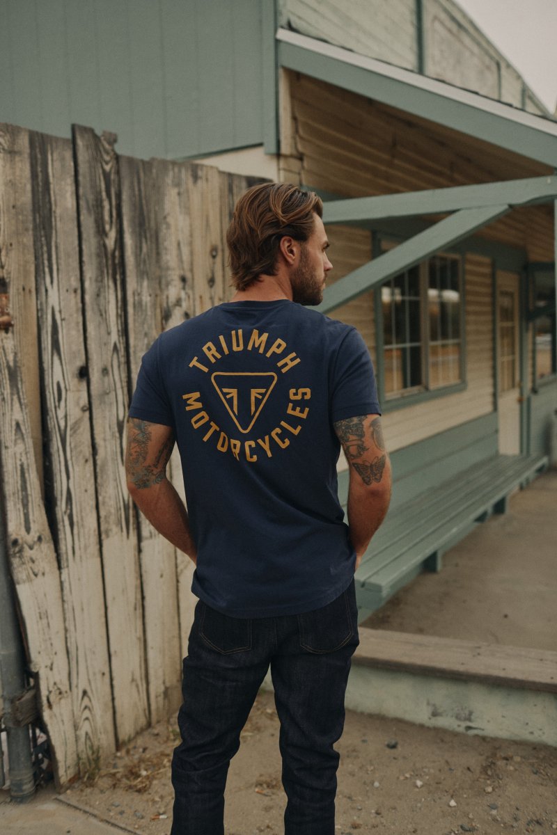 Camiseta Triumph Newlyn con Logo de Anillo en Negro - Imagen 5