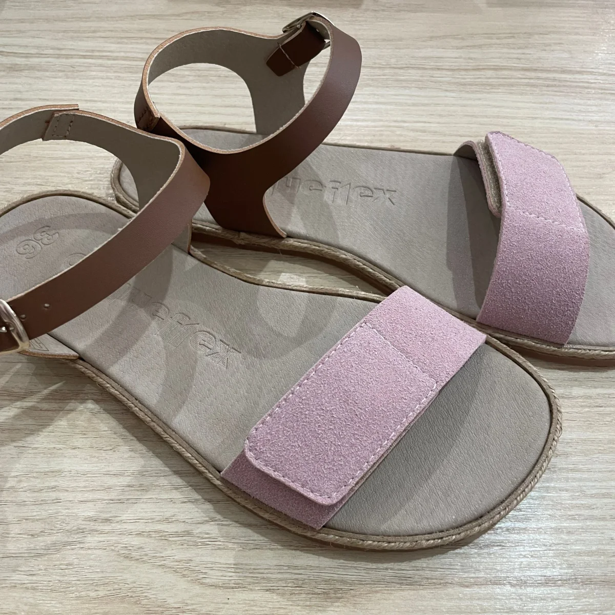 Sandalias Barefoot Respetuosas Coqueflex Suede Rosa - Imagen 2